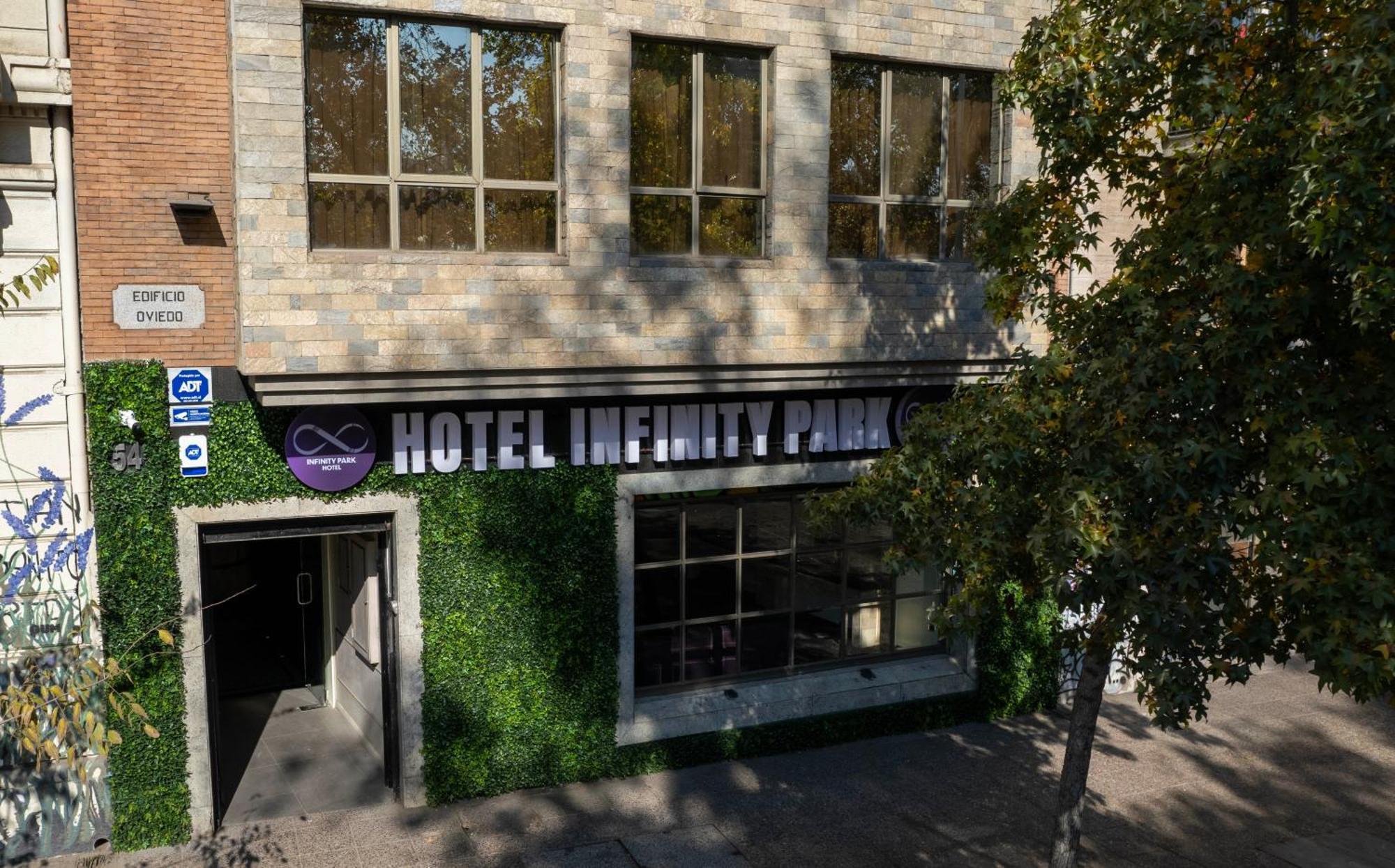 Infinity Park Hotel Santiago Exterior foto